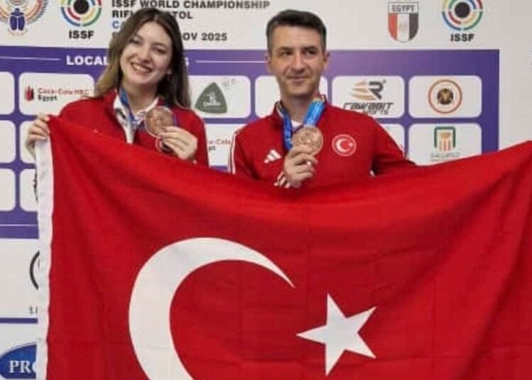 Milli atıcılar havalı tüfek kategorisinde dünya 3'üncüsü oldu 1 Milli atıcılar havalı tüfek kategorisinde dünya 3’üncüsü oldu