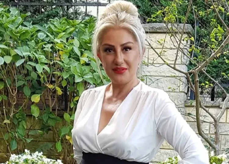 67 yaşındaki Muazzez Ersoy'un son hali gündem oldu 1 67 yaşındaki Muazzez Ersoy’un son hali gündem oldu