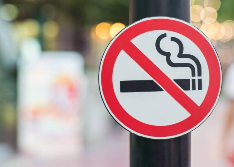 Dünyada ilk: Ülkede nesiller boyu sigara yasağı getirildi