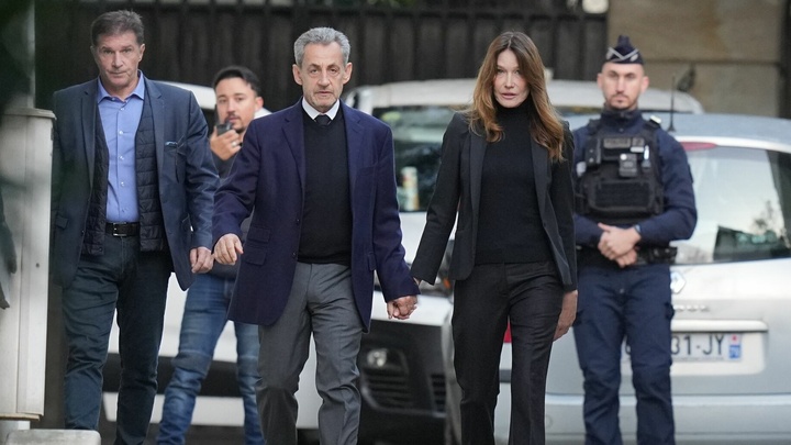 Tutuklanan eski Fransa Cumhurbaşkanı Sarkozy serbest bırakıldı 1 Tutuklanan eski Fransa Cumhurbaşkanı Sarkozy serbest bırakıldı