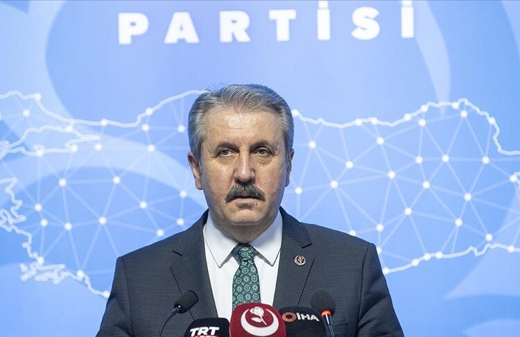 Destici’den Papa’nın ziyaretine tepki: Turistik gezi değil, politik ve teolojik anlam taşıyor