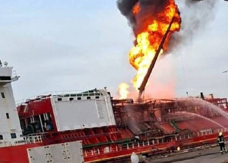 Ukrayna’da Türk gemisine insansız hava araçlarıyla saldırı düzenlendi