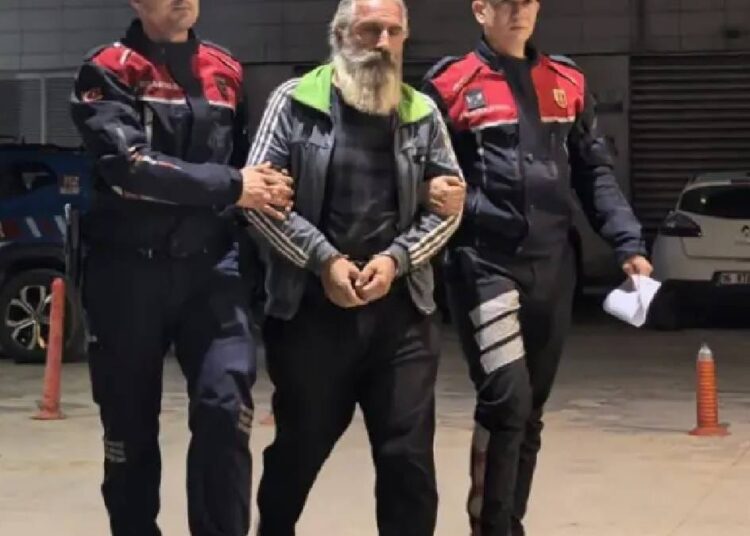 İnegöl’de baharatçı semt pazarında uyuşturucu tezgahı açtı