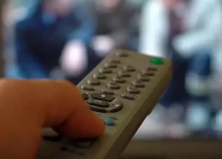 RTÜK: 65 yaş üstü yaşlılar, günde 5 saat televizyon izliyor 1 RTÜK: 65 yaş üstü yaşlılar, günde 5 saat televizyon izliyor