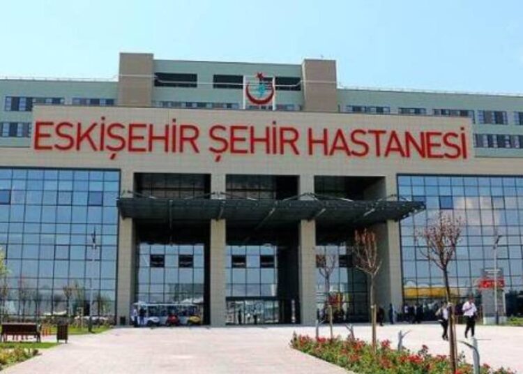 Eskişehir'de sahte rapor operasyonu: 20 doktor gözaltına alındı 1 Eskişehir’de sahte rapor operasyonu: 20 doktor gözaltına alındı