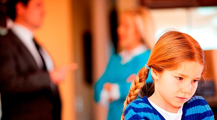 Ayşem Narlı yazdı I Anne ve baba davranışları tutarsız olursa! 1 Ayşem Narlı yazdı I Anne ve baba davranışları tutarsız olursa!