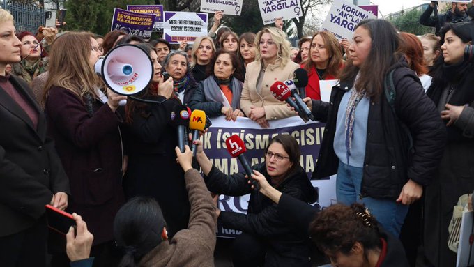 TBMM’de yeni taciz iddiası: ‘2022 yılında yönetici istismarına uğradım’ 1 TBMM’de yeni taciz iddiası: ‘2022 yılında yönetici istismarına uğradım’