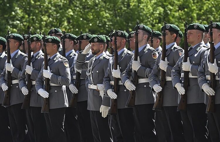 Almanya savaşa hazırlanıyor: 2035’e kadar asker sayısını 460 bine çıkaracak