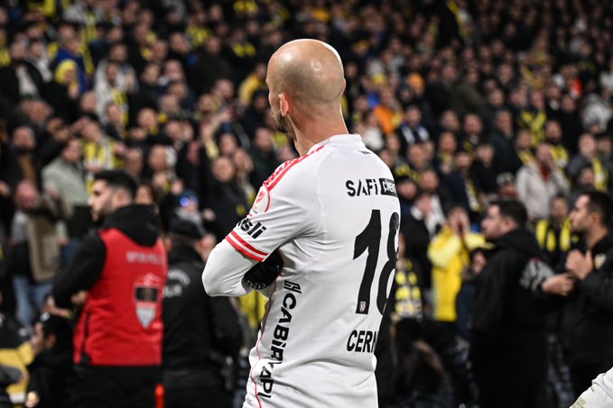 Kadıköy'deki kupa derbisinde gülen taraf Beşiktaş oldu 1 Kadıköy’deki kupa derbisinde gülen taraf Beşiktaş oldu
