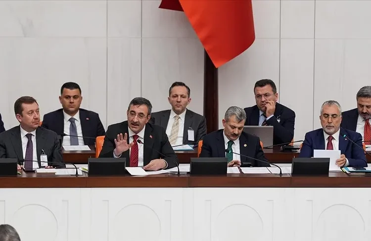 Cevdet Yılmaz o sözlerini düzeltti: Keşke öyle demeseydim, siyaseten yanlış yaptım 1 Cevdet Yılmaz o sözlerini düzeltti: Keşke öyle demeseydim, siyaseten yanlış yaptım
