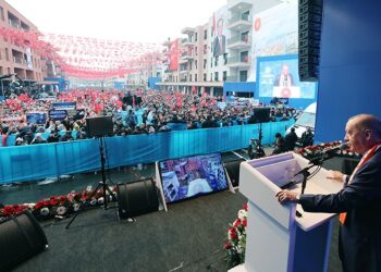 Erdoğan, Hatay’daki depremzedelere konutlarını teslim etti