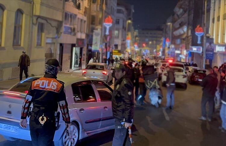 Yılbaşına yönelik yapılan huzur operasyonunda 979 kişi yakalandı