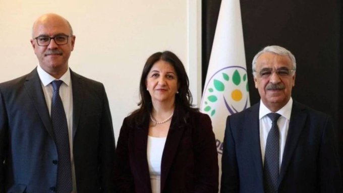 İmralı heyeti, Adalet Bakanı Tunç ve Meclis Başkanı Kurtulmuş'la görüşecek 1 İmralı heyeti, Adalet Bakanı Tunç ve Meclis Başkanı Kurtulmuş’la görüşecek