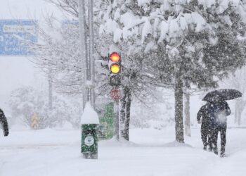 Bakanlık gün verip uyardı: 23 ile kuvvetli kar yağışı geliyor!