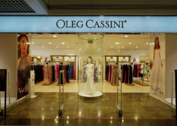 Aniden Türkiye’den çekilen ünlü gelinlik firması çalışanlarını ortada bıraktı