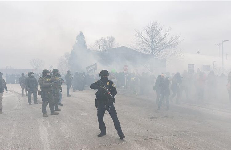 Minnesota’da protestocular ile ICE ekipleri arasında gerilim sürüyor