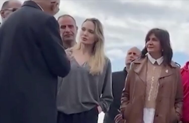 Angelina Jolie: Gazze'ye daha fazla yardım ulaştırılmalı 1 Angelina Jolie: Gazze’ye daha fazla yardım ulaştırılmalı