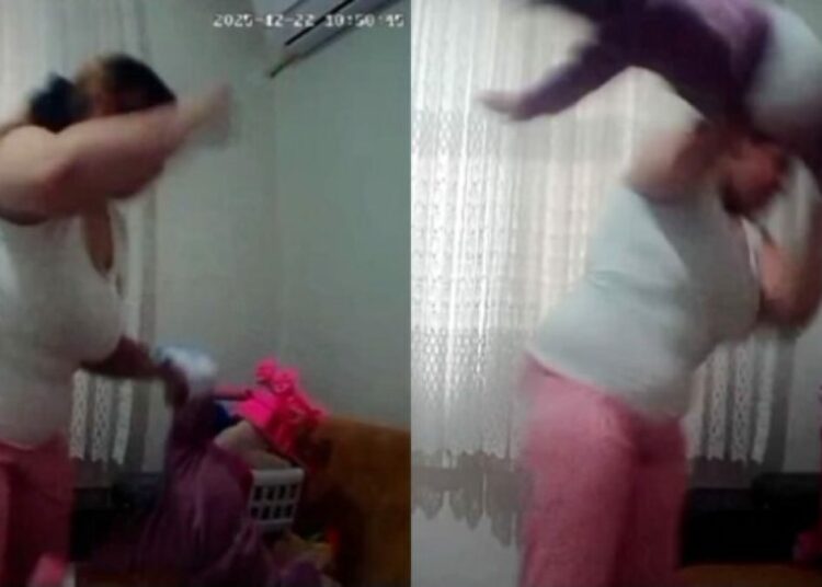 Annenin bebeğine şiddeti gizli kameraya takıldı