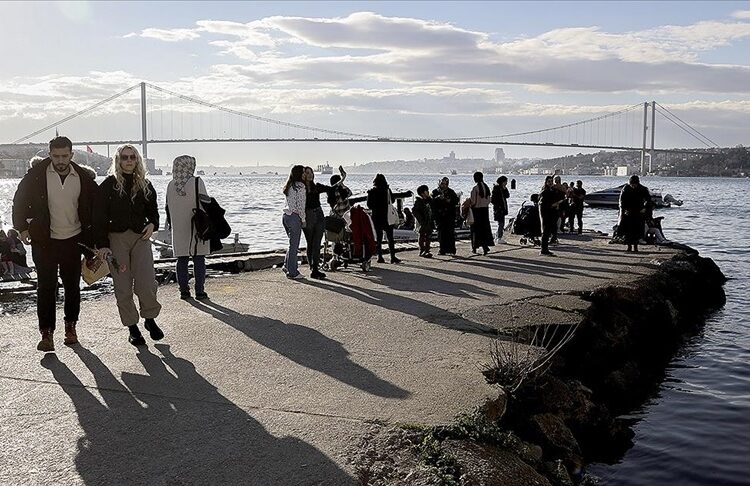 Sıcaklıklar mevsim normallerinin 6 derece üzerine çıkacak