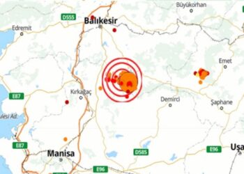 Balıkesir, 5.2 şiddetindeki depremle sarsıldı