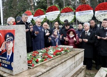 Şehit Emniyet Müdürü Ali Gaffar Okkan, mezarı başında anıldı