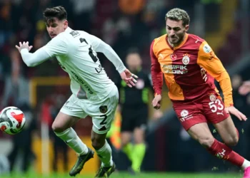 Safa Kar yazdı I Çanlar Galatasaray için çalıyor!