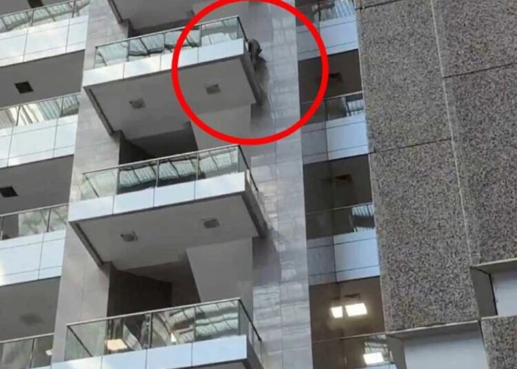 İBB soruşturmasında şikayetçi olan İdris Özcelep yine intihar girişiminde bulundu 1 İBB soruşturmasında şikayetçi olan İdris Özcelep yine intihar girişiminde bulundu