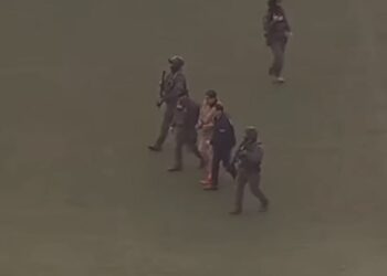 Yargılama başlıyor: Maduro cezaevinden helikopterle mahkemeye sevk edildi