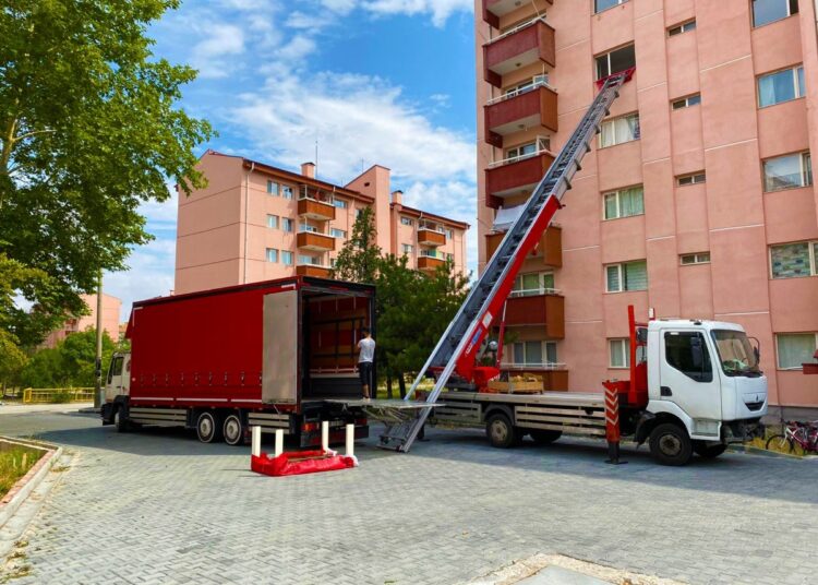 Rüya Polat yazdı l Geçim derdi, büyükşehirlerden kaçışı başlattı 