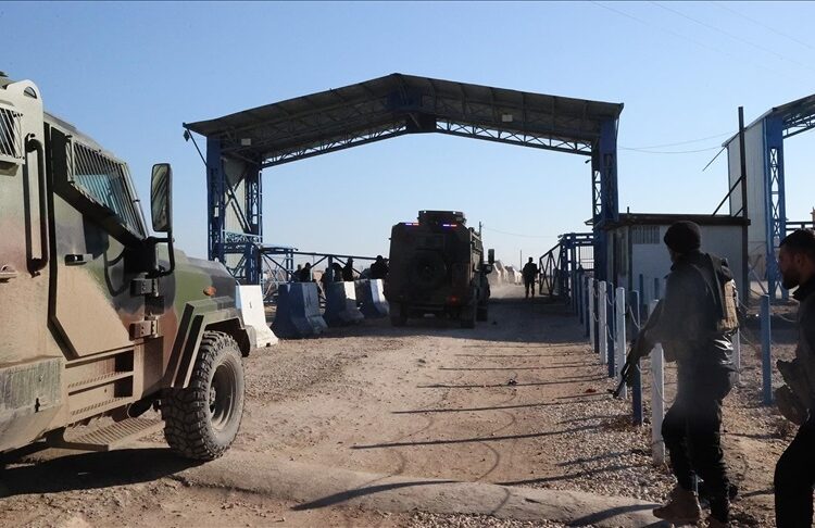 Vahap Aktaş yazdı I Kürekle Söndürülen Yangın: Ortadoğu Halklarının Trajedisi 1 Vahap Aktaş yazdı I Kürekle Söndürülen Yangın: Ortadoğu Halklarının Trajedisi