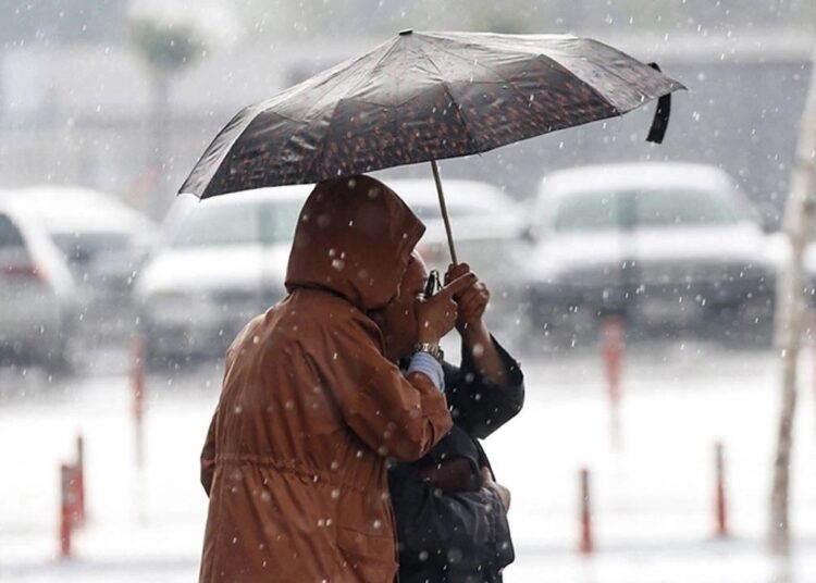 Meteoroloji'den sağanak ve kuvvetli fırtına uyarısı 1 Meteoroloji’den sağanak ve kuvvetli fırtına uyarısı