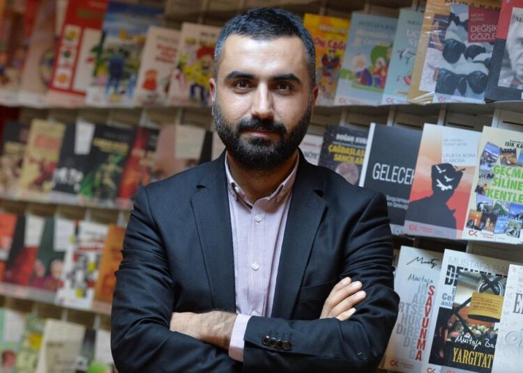 Gazeteci Alican Uludağ gözaltına alındı