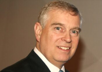 Epstein soruşturmasında gözaltına alınan İngiltere eski prensi Andrew serbest bırakıldı 2 Epstein soruşturmasında gözaltına alınan İngiltere eski prensi Andrew serbest bırakıldı