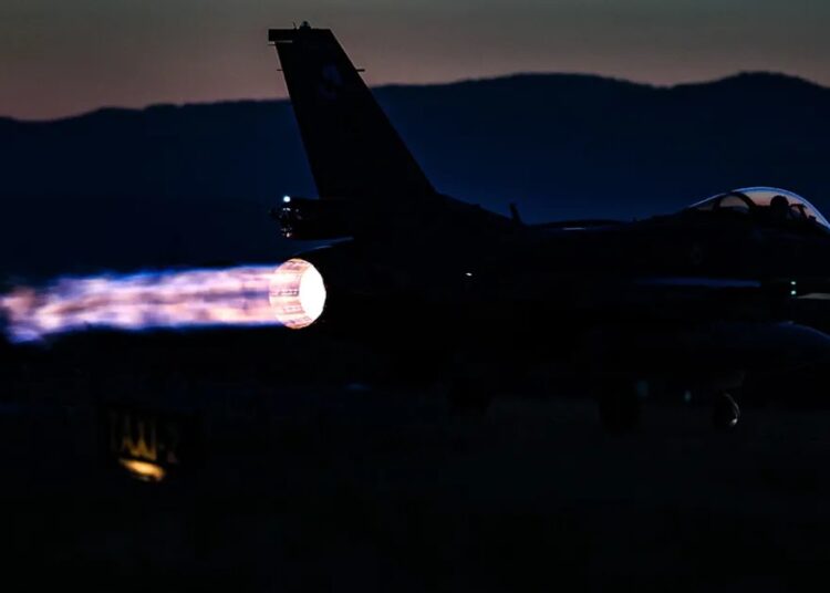 Düşen F-16 tanımlanamayan radar izi için havalanmış