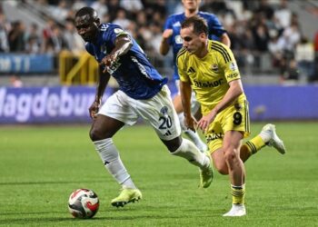 Fenerbahçe Kasımpaşa maçına zirve için çıkacak