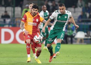 Galatasaray zirve yarışında “yara” aldı