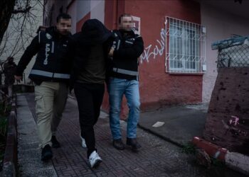 5 ilde faaliyet gösteren hırsızlık şebekesi çökertildi