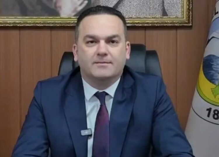 Hasbi Dede 1 yıl 6 ay hapis cezasına çarptırıldı 1 Görele Belediye Başkanı 16 yaşındaki kıza tacizden tutuklandı