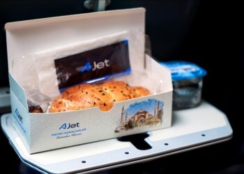 Yurt içi uçuşlarında ücretsiz iftar ve sahur ikramı