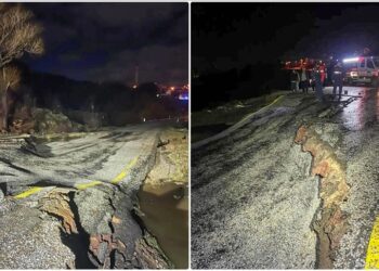 Uşak’ta aşırı yağış sonucu yol çöktü