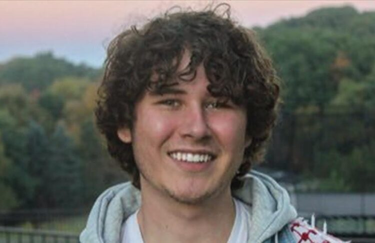 YouTube baskılar sonrası kapattığı ABD’li aktivistin hesabını geri açtı