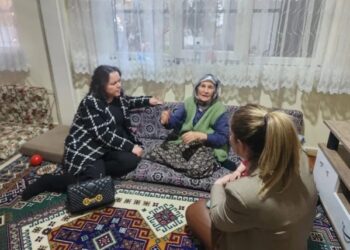 AK Partili vekilin lüks çanta ile yoksul ziyareti gündem oldu