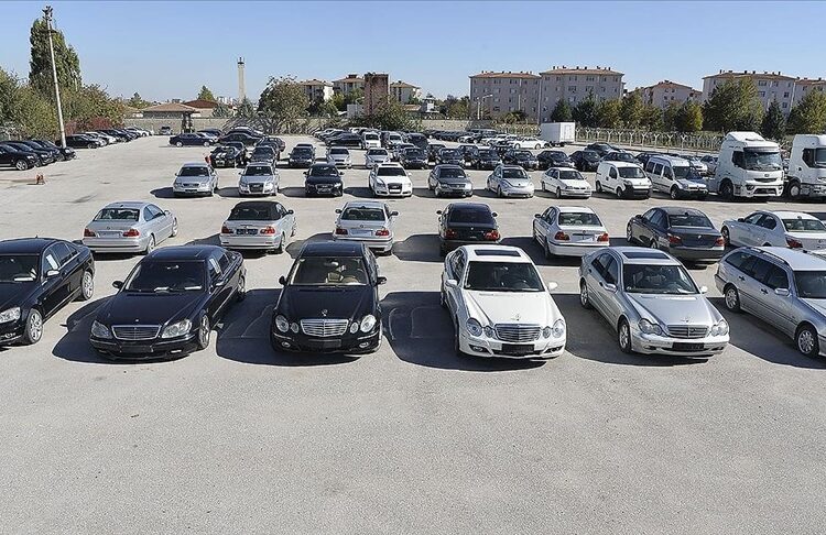 Gümrüklerdeki eşyaların satışından 13,5 milyar lira gelir elde edildi