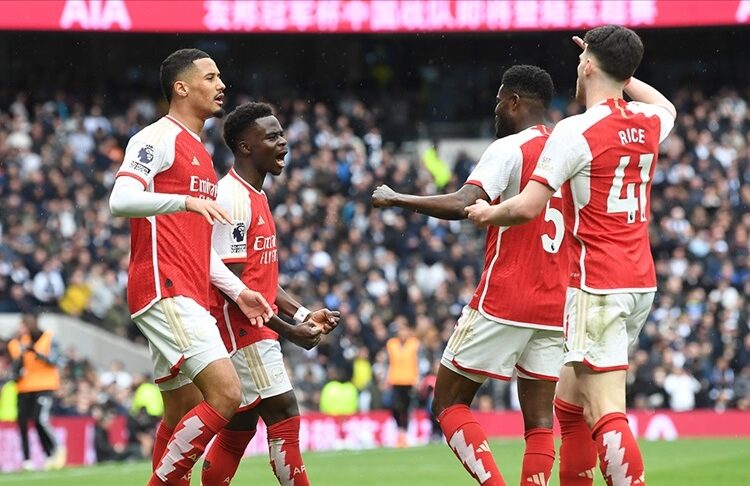 9 puan farkla liderliğini sürdüren Arsenal, 22 yıl sonra şampiyonluğa yakın