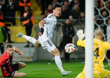 Beşiktaş, Gençlerbirliği engelini 2 golle geçti