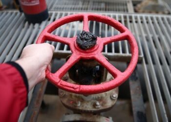 Küresel sanayiye ve tarıma ölümcül darbe: Üretim durduruldu