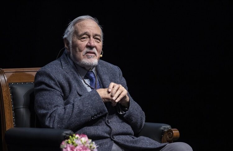 Yoğun bakımda tedavi gören tarihçi İlber Ortaylı hayatını kaybetti 1 Yoğun bakımda tedavi gören tarihçi İlber Ortaylı hayatını kaybetti