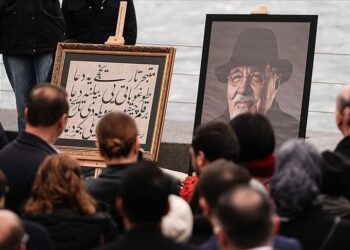Ünlü tarihçi İlber Ortaylı Fatih haziresine defnedildi