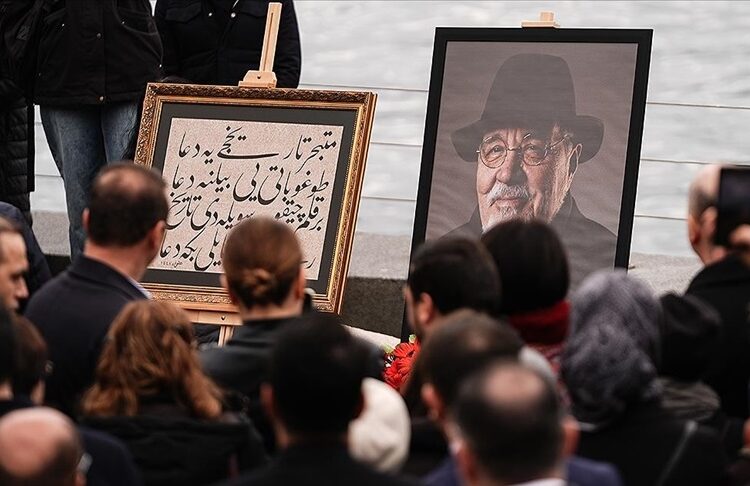 Ünlü tarihçi İlber Ortaylı Fatih haziresine defnedildi