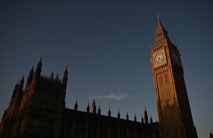 Lordlar Kamarasından dük, kont ve vikontlara şok: Üyelikleri sona erdirildi